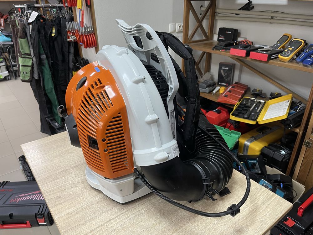 Stihl BR 700 / бензинова повітродувка 1500 л/хв Штіль
