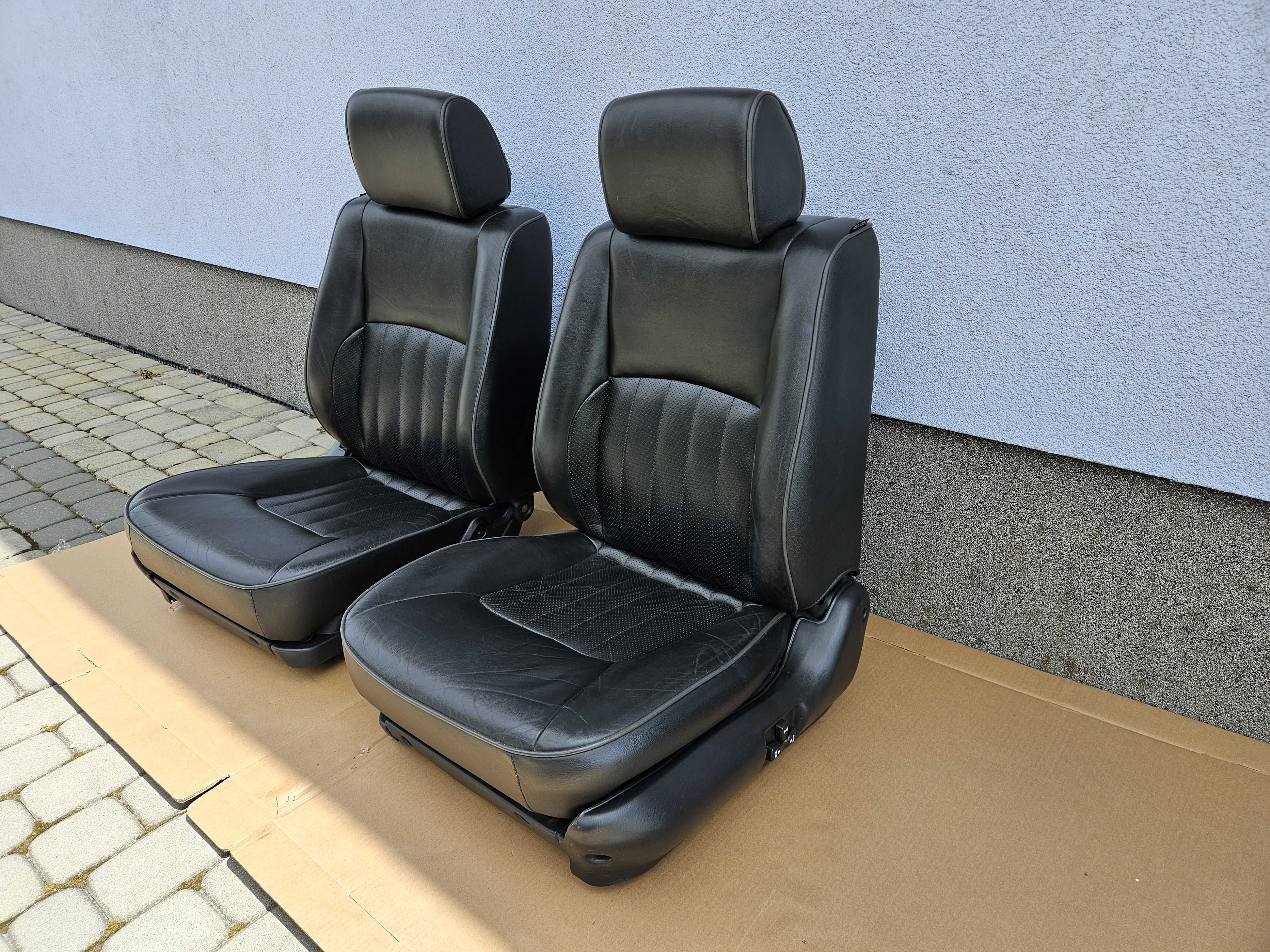 Fotele przód Nissan Patrol y61 GU4