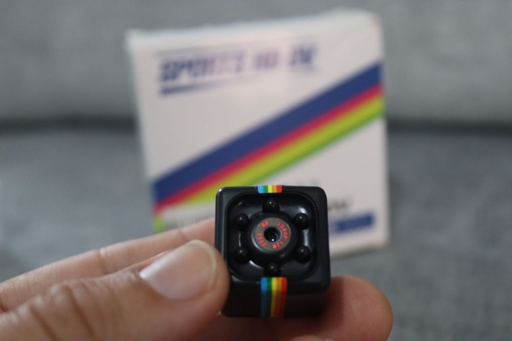 Mini Câmara HD com Entrada para Cartão Micro SD