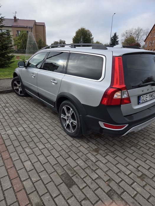 Volvo xc70  4×4 2,4d