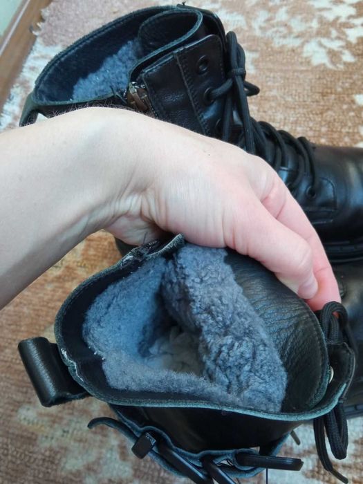 Жіночі зимові ботинки