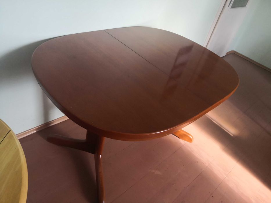 Stół drewniany, rozkładany