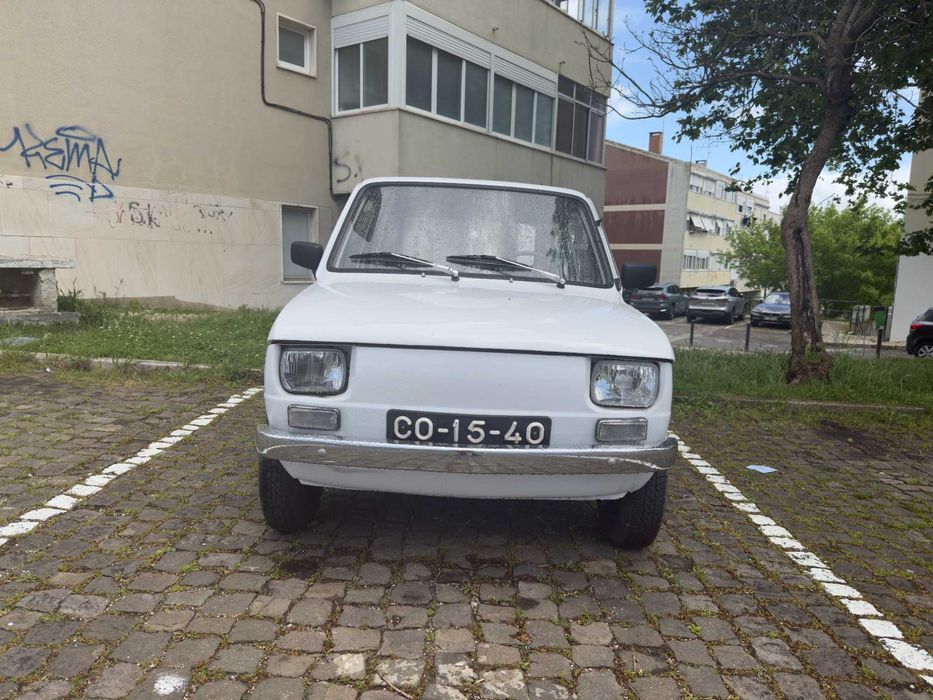 Fiat 126 branco (1974)