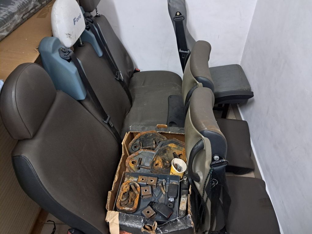 Sprzedam siedzenia , bus,kamper  2i 3 rząd