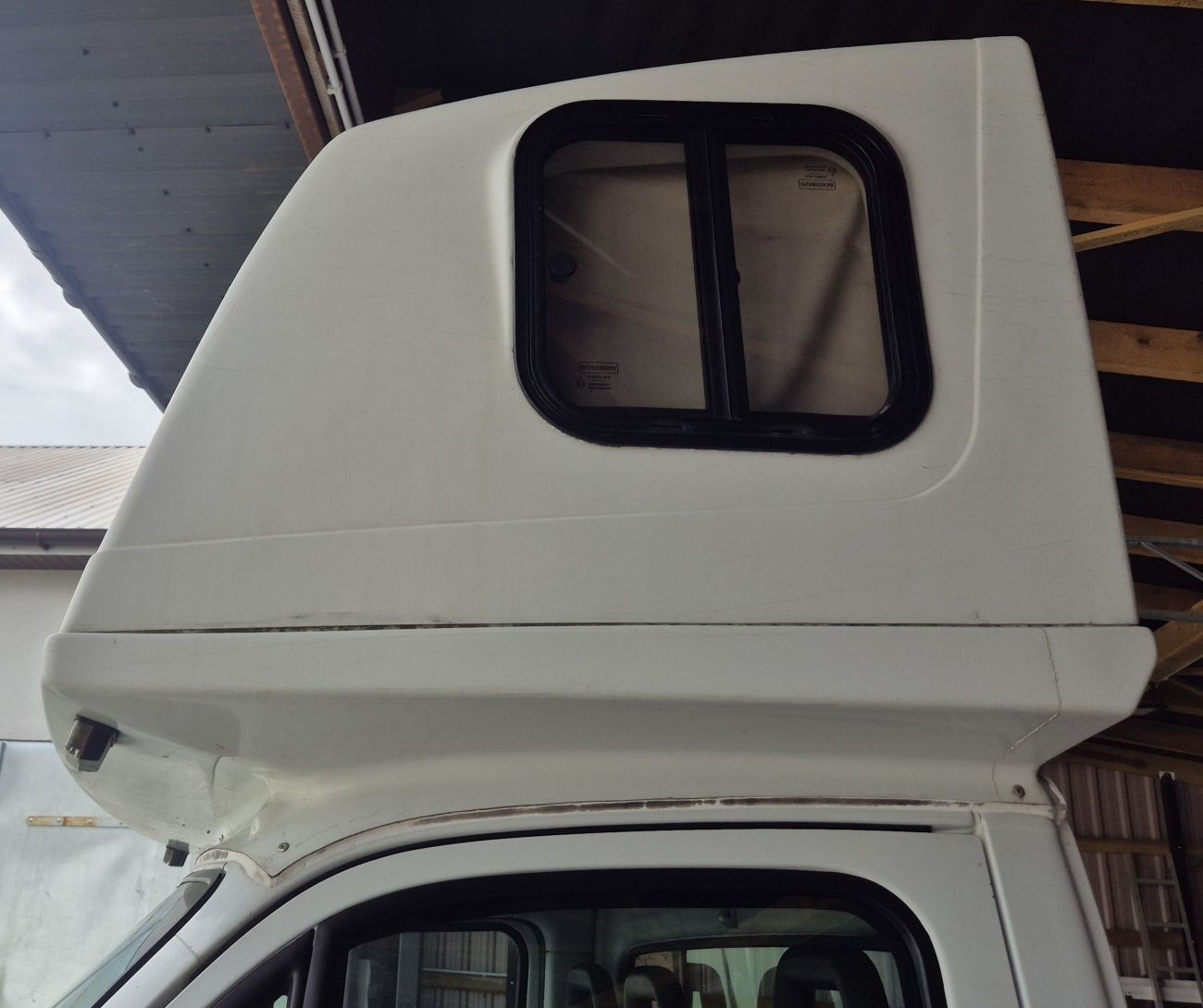 Kurnik kabina sypialna  Iveco Daily zabudowa
