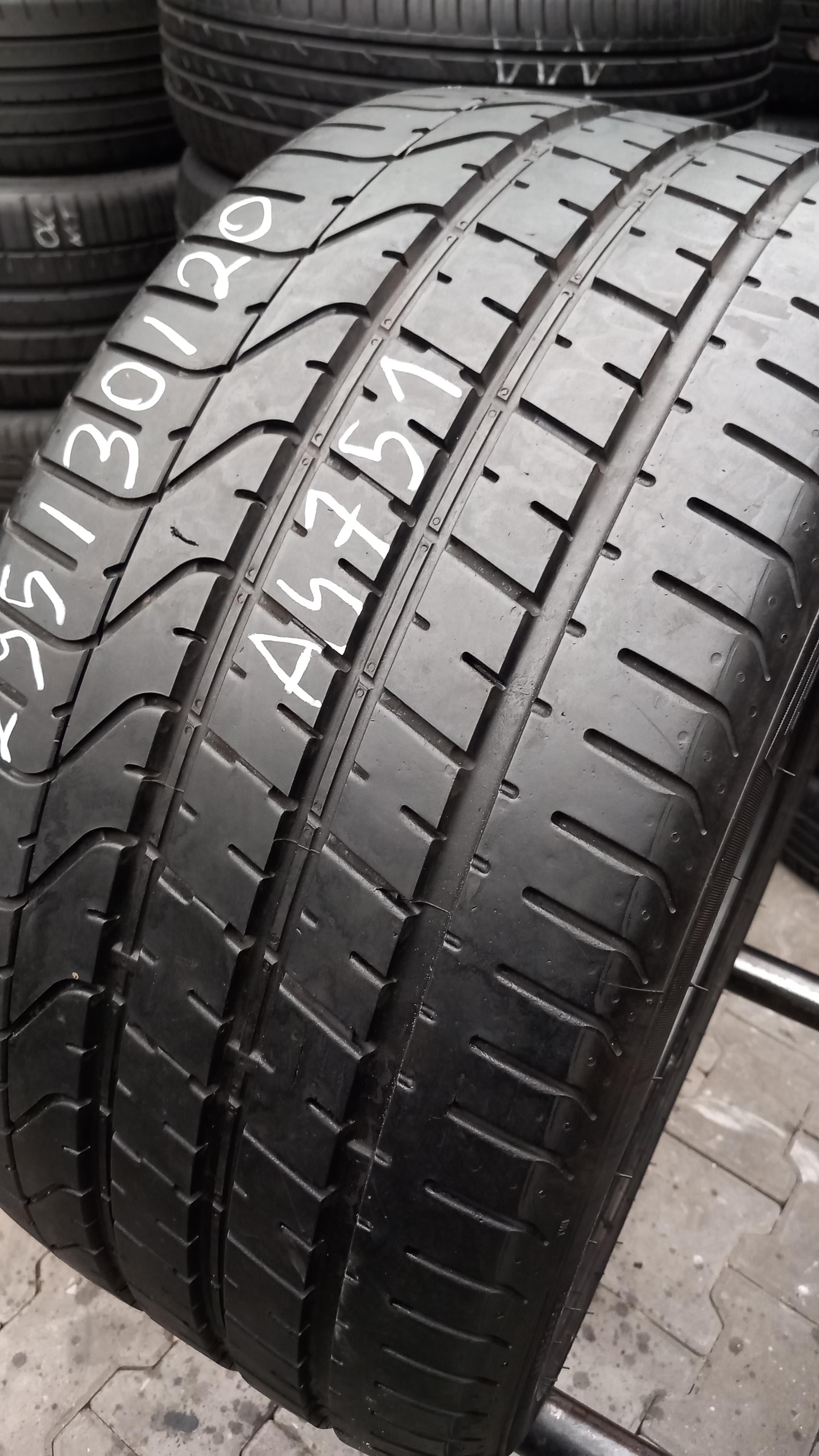 295/30/20 Pirelli P Zero 101Y