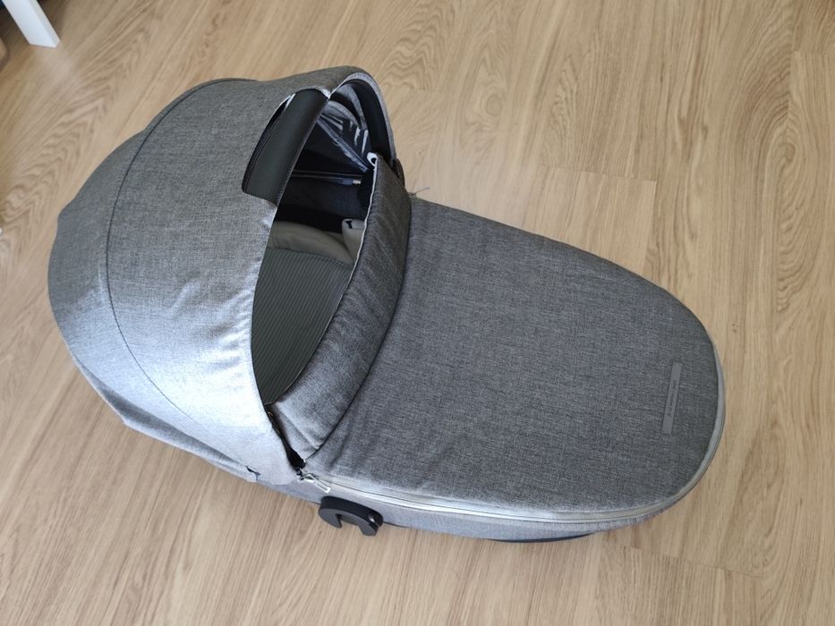 CybexMios Lux Carry Cot  Manhattan Grey Plus | Alcofa bebé quase nova