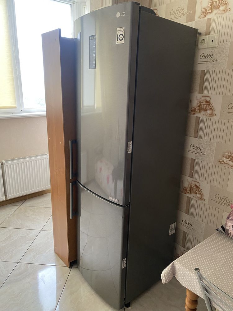 Холодильник LG GA-B499YLUZ