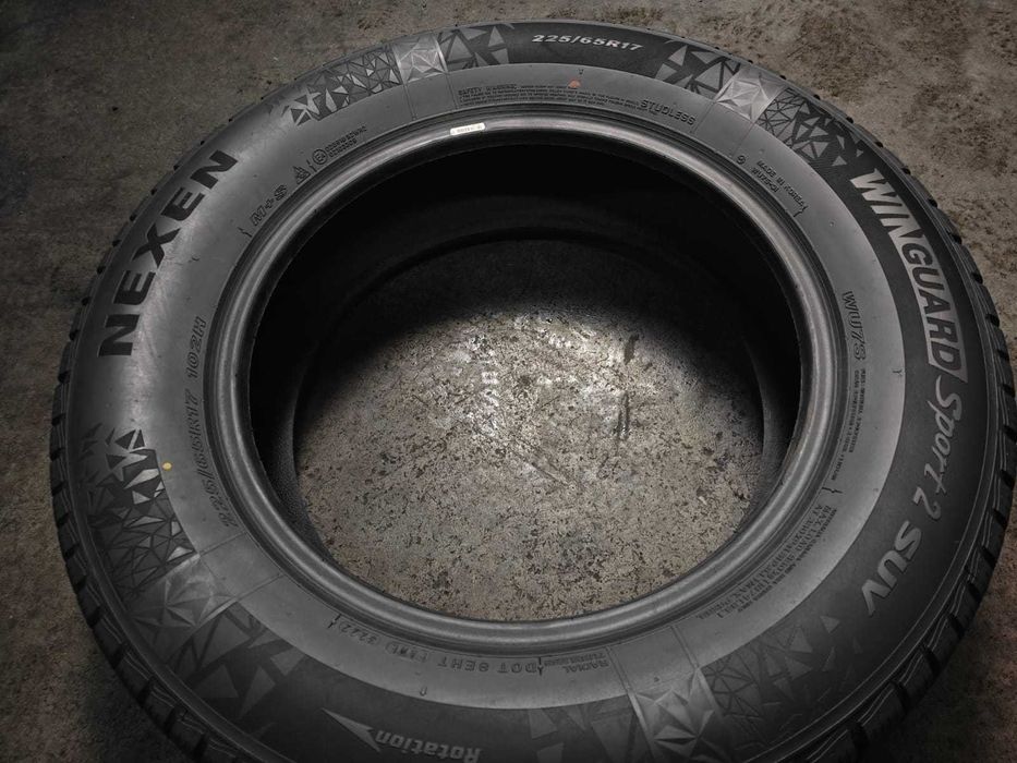 Шини зима R17 225 65 мало вживані Nexen Winguard Sport²