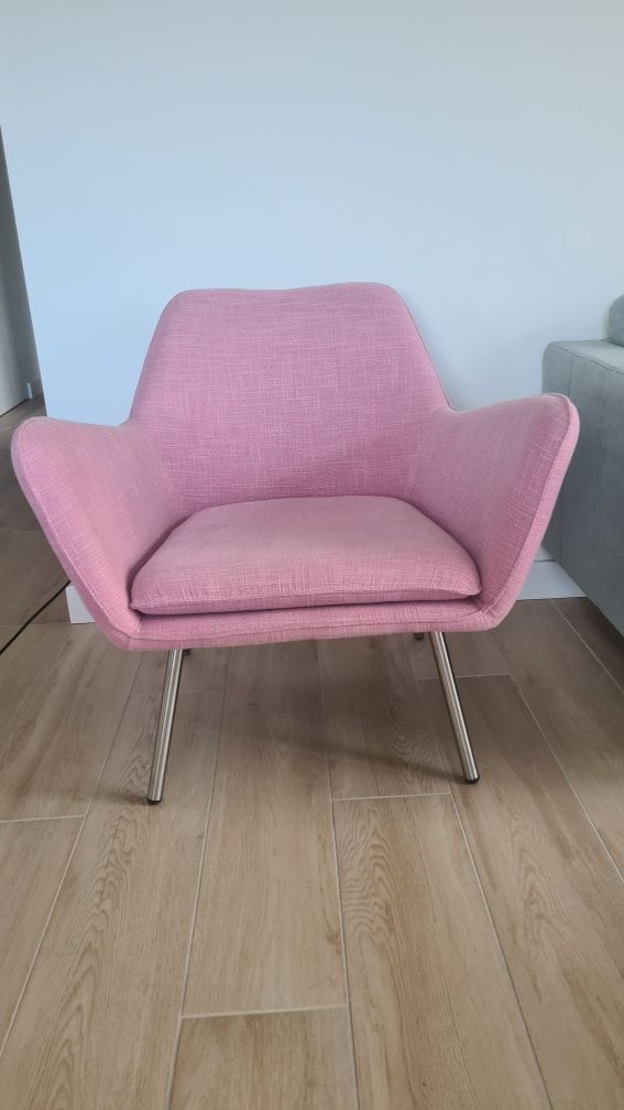 Fotel kolor różowy