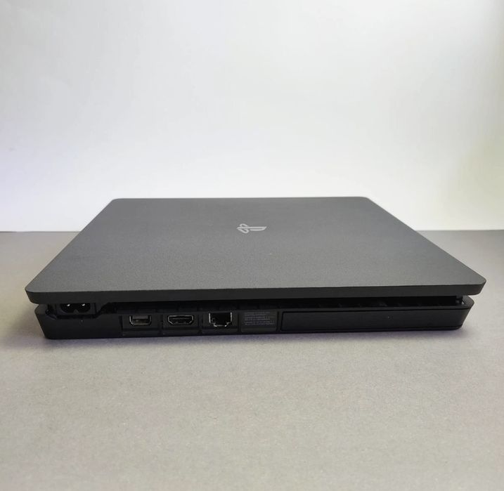 Playstation 4 slim 1 TB DESBLOQUEADO