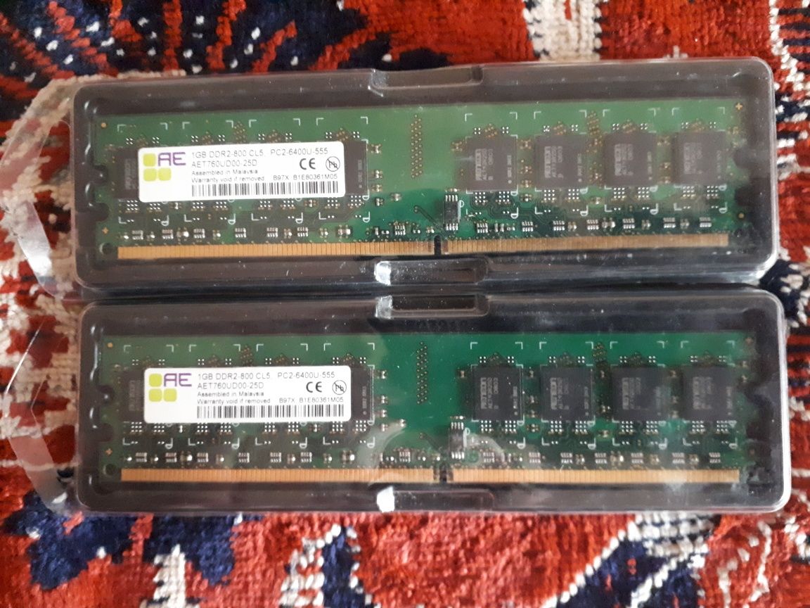 Модуль памяти 2 x 1Gb DDR2-800 CL5 PC2-6400U-555