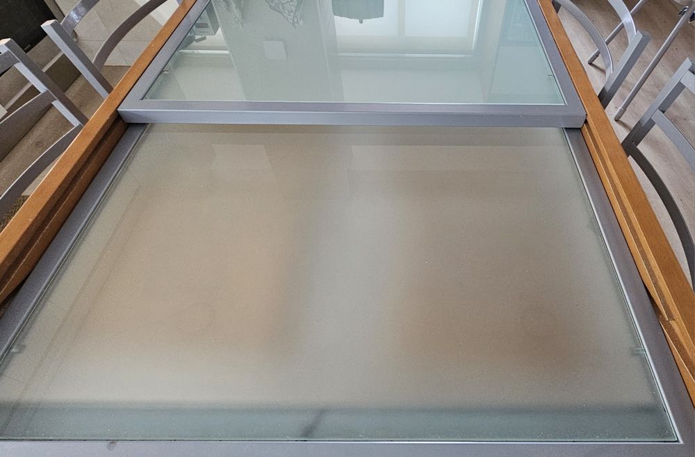 Mesa extensível + 6 Cadeiras