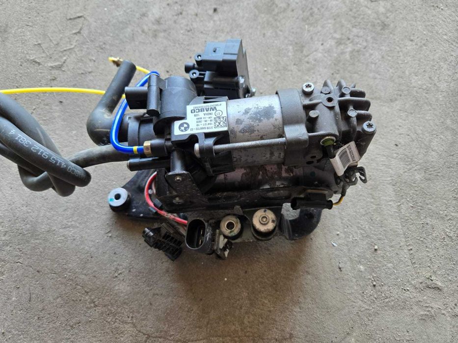 KOMPRESOR sprężarka zawieszenia pneumatycznego BMW G31 G30 G32