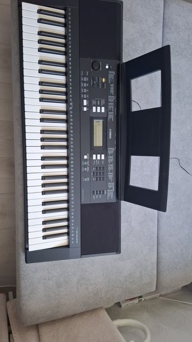 Синтезатор Yamaha per e343