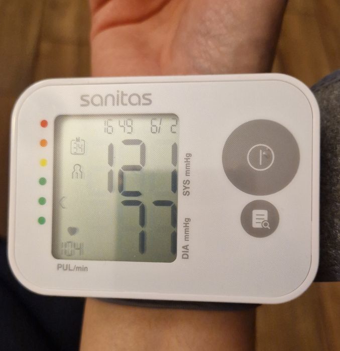 Ciśnieniomierz nadgarstkowy Sanitas SBC 22