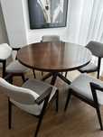 Vendo mesa sala e 5 cadeiras