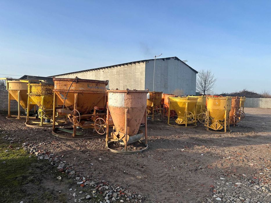 Pojemnik samowyładowczy dźwig gruz beton zbiornik PR 1m3 certyfikat