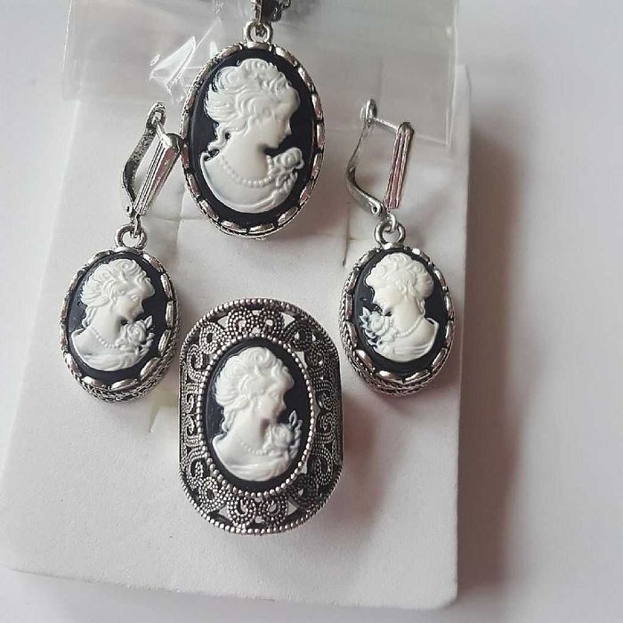 KAMEA - srebrny komplet biżuterii