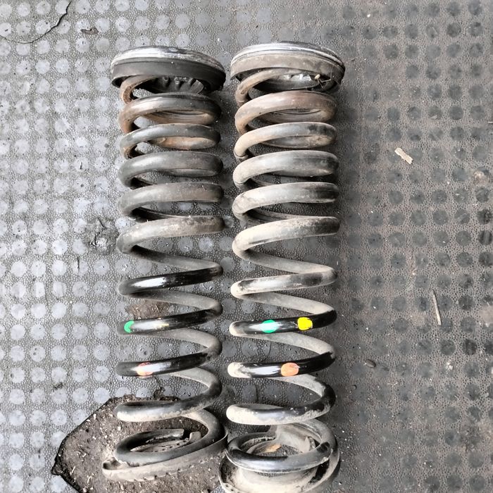 Форд фокус 3 Пружина