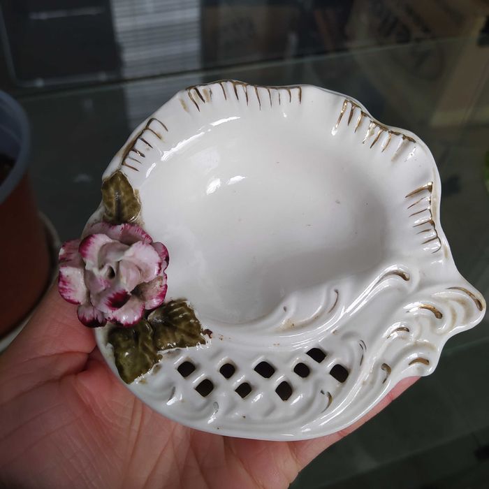 figurka porcelanowa  kolekcjonerska