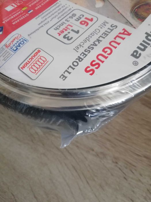 Garnek z pokrywką 16cm