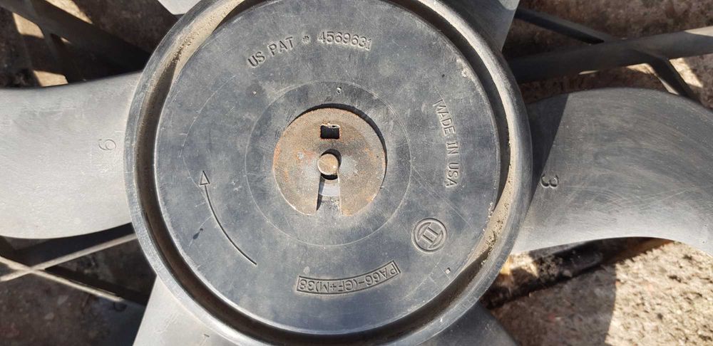 Вентилятор кондиционера на Jeep (Chrysler) 52079528АВ