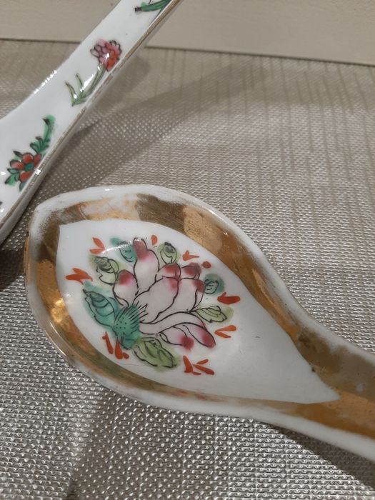 Colheres em Porcelana Oriental III