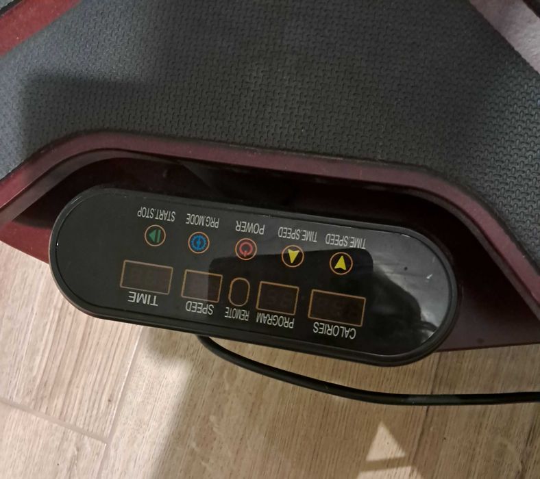 Platforma  wibracyjna do cwiczen malo uzywana