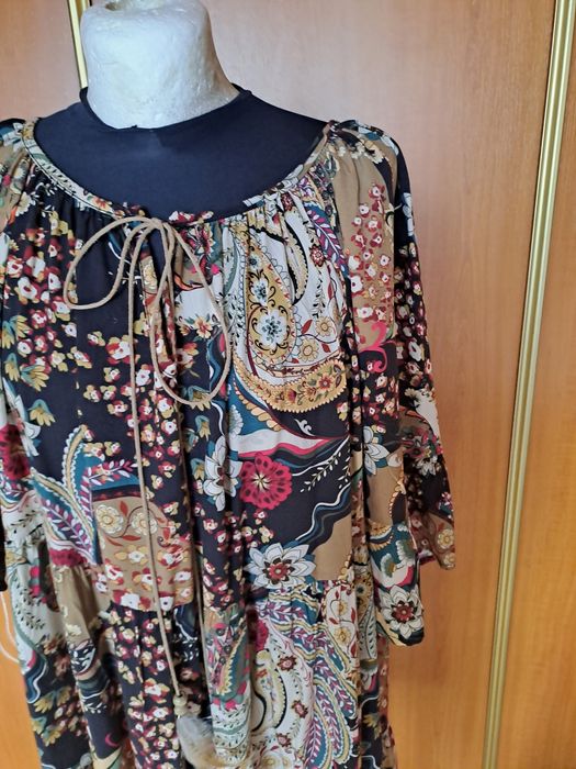 Sukienka  krótka włoska