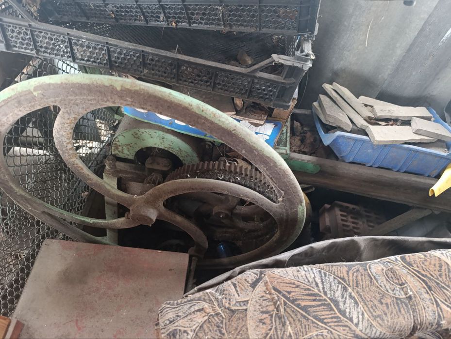 Продам січкарню механічну