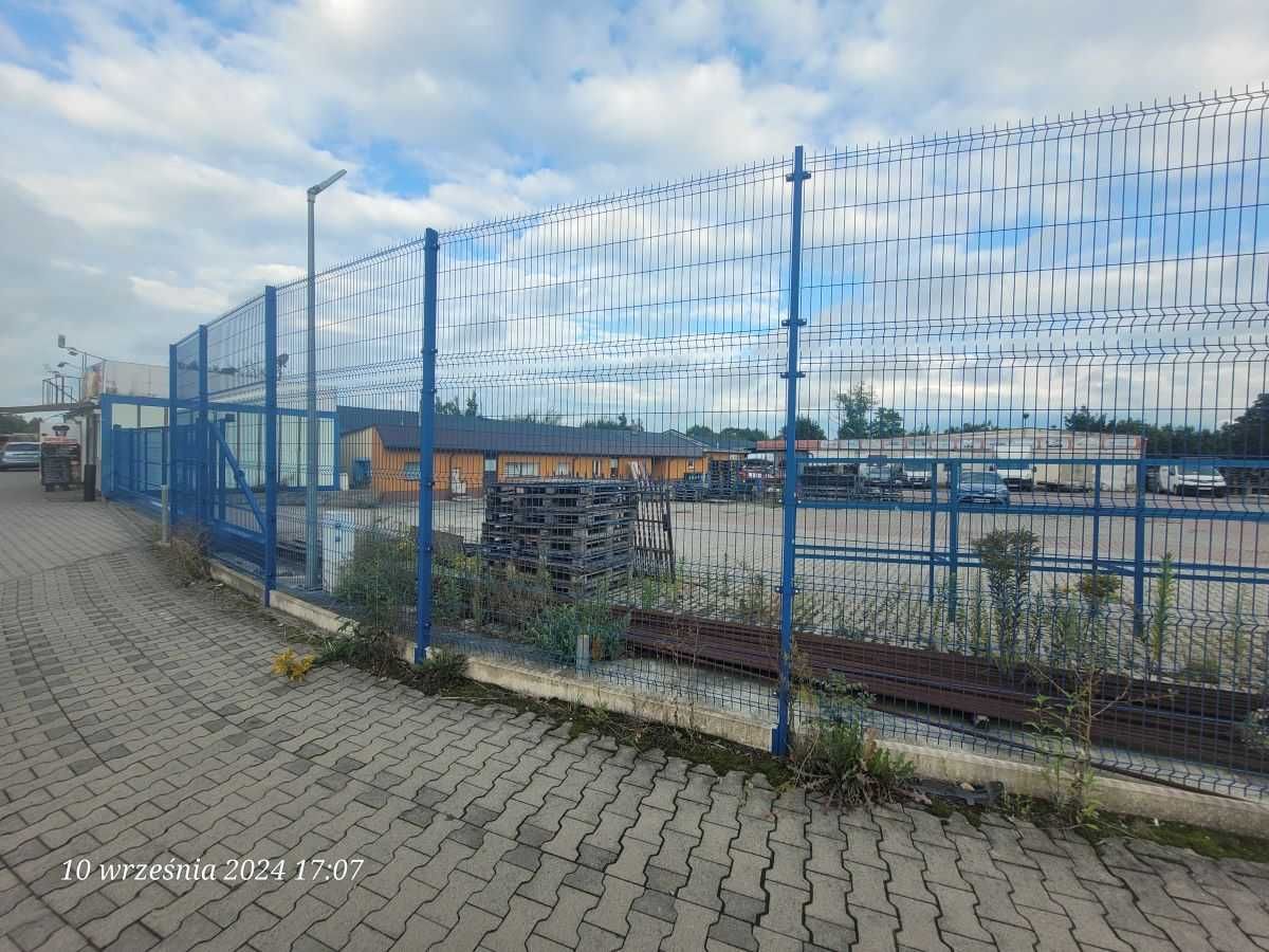 Wysoki płot ogrodzenie bramy wjazdowe na pilota. 3 bramy.3.5m 90mb