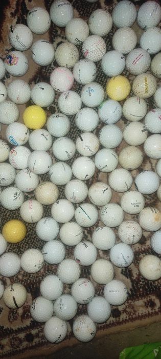 Шарики для гольфа