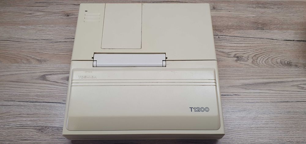 Toshiba T1200 antyk zabytek