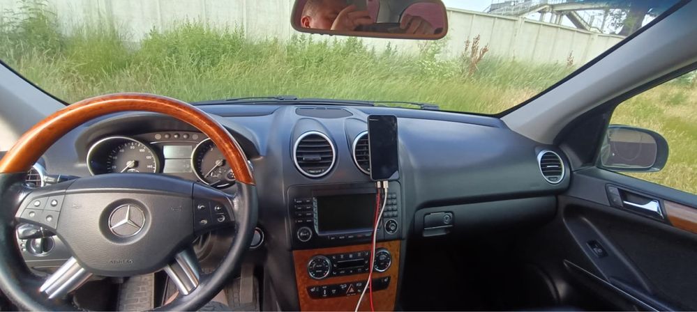 Продам Мерседес ML 320