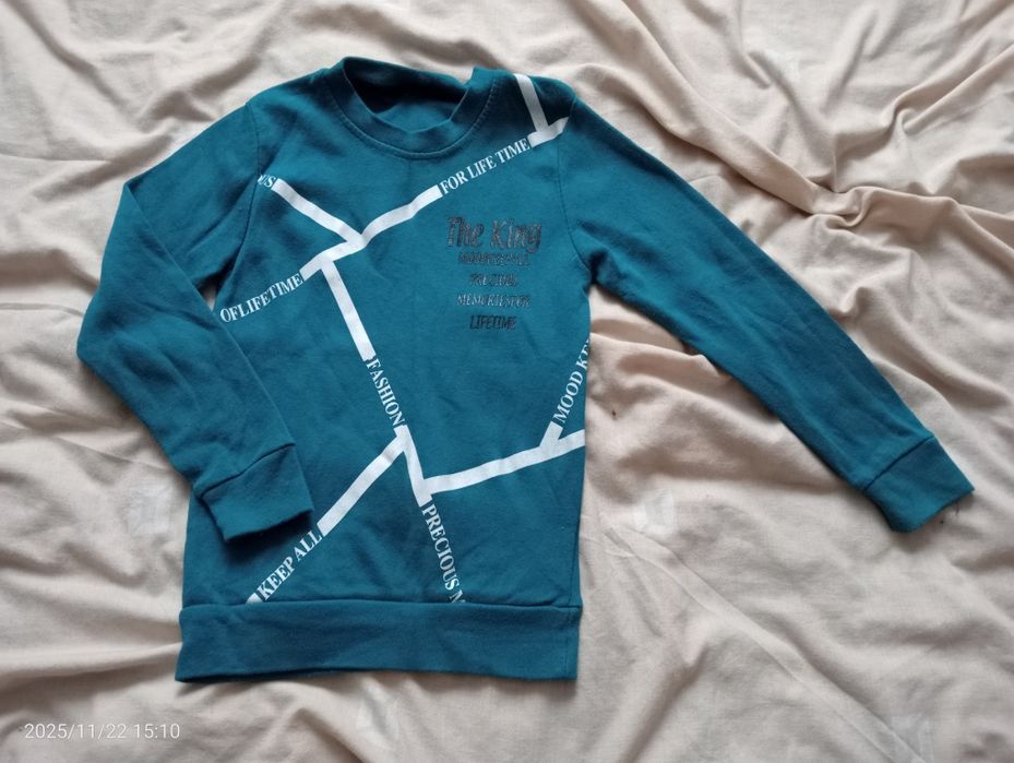 Різний одяг для хлопчика