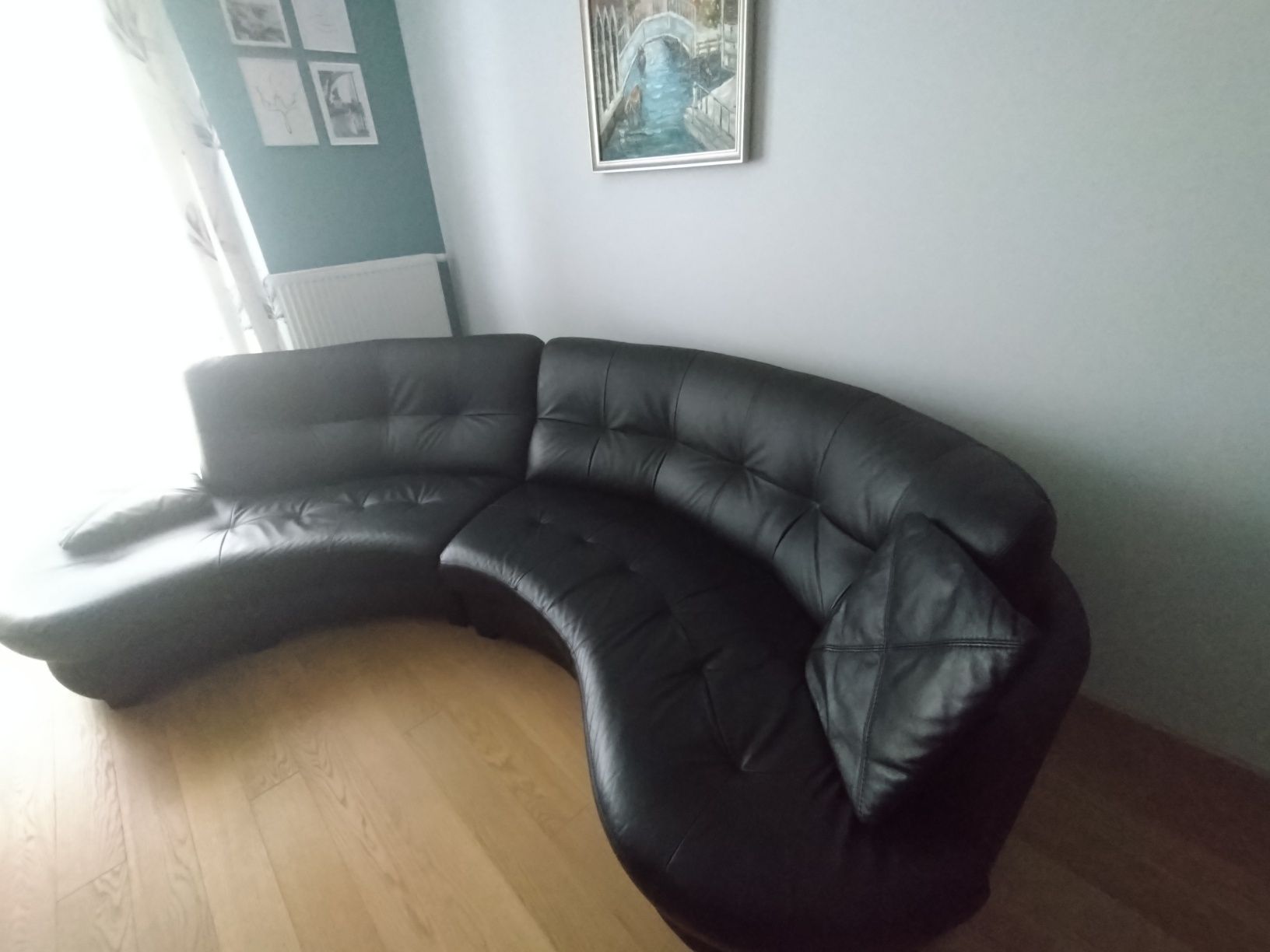 Narożnik skórzany Bretania.Black Red White sofa półokrągła