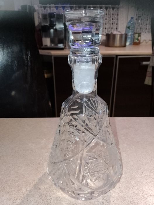 Unikatowa karafka kryształowa (3)
