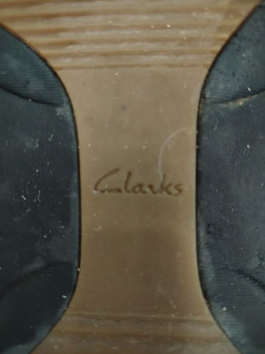 Продаю літні чоловічі сандалі Clarks