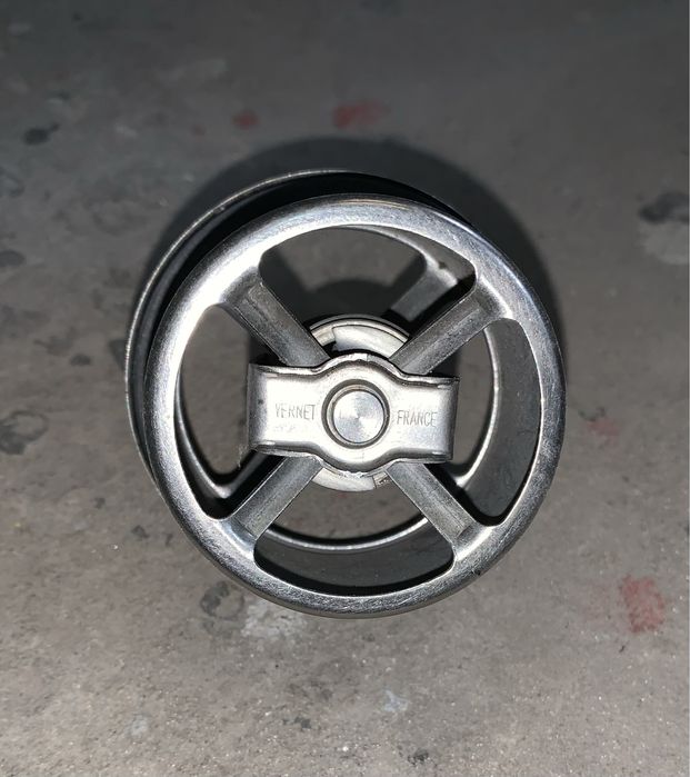 Термостат T=83C ​​DAF 1439844