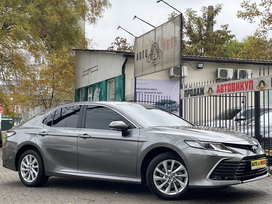 Toyota Camry 2023 року , офіційна