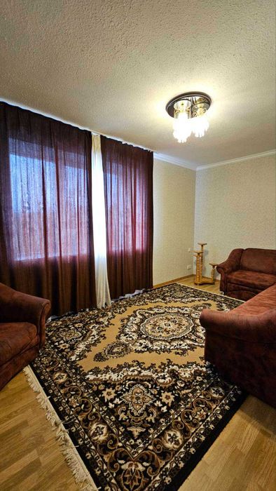 Боярка вул. Ягідна. Будинок, 7 кімнат, гараж. підвал, 6 соток землі.