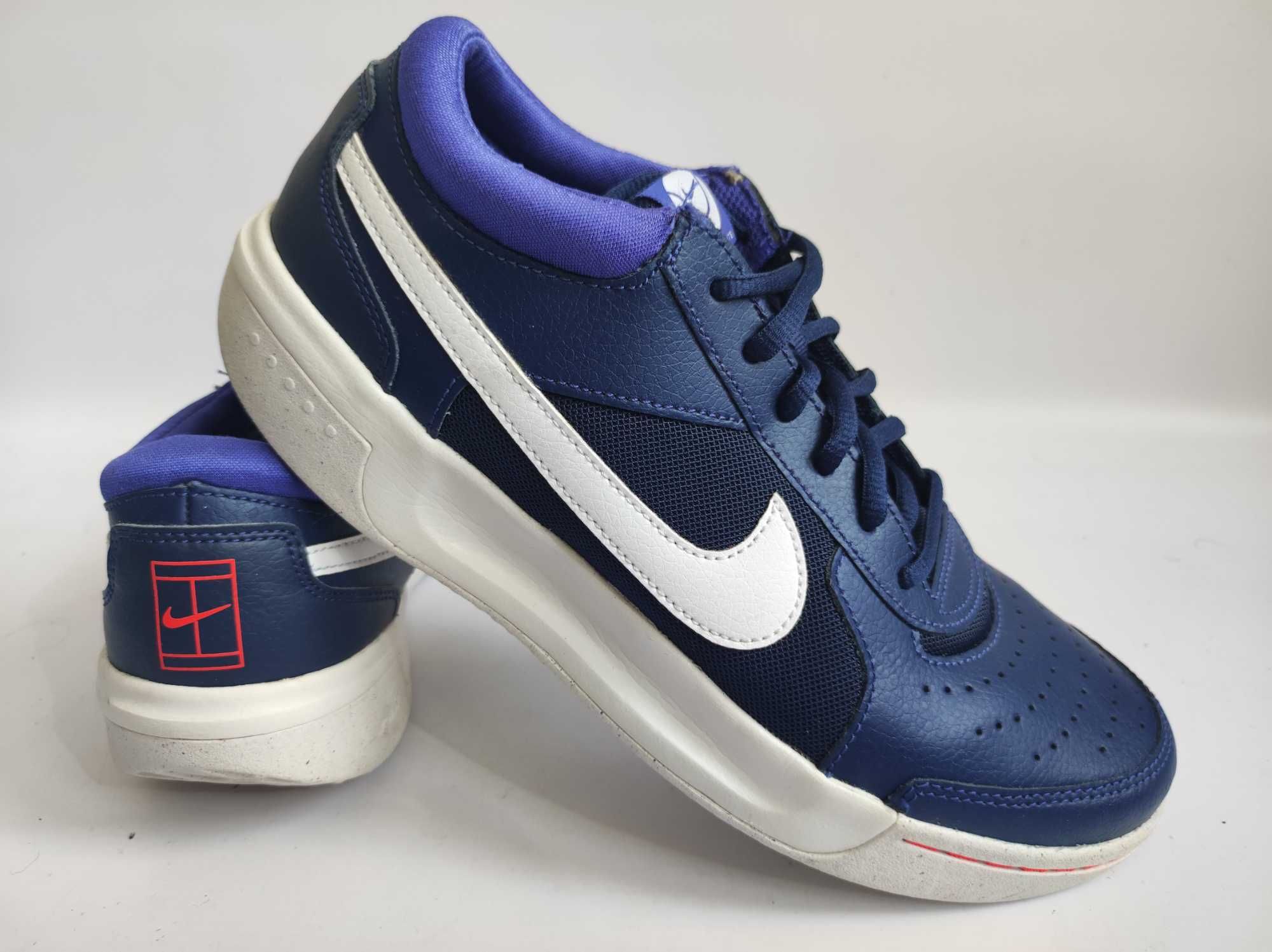 - Buty tenisowe Nike Zoom Court Lite 3  r. 40,5