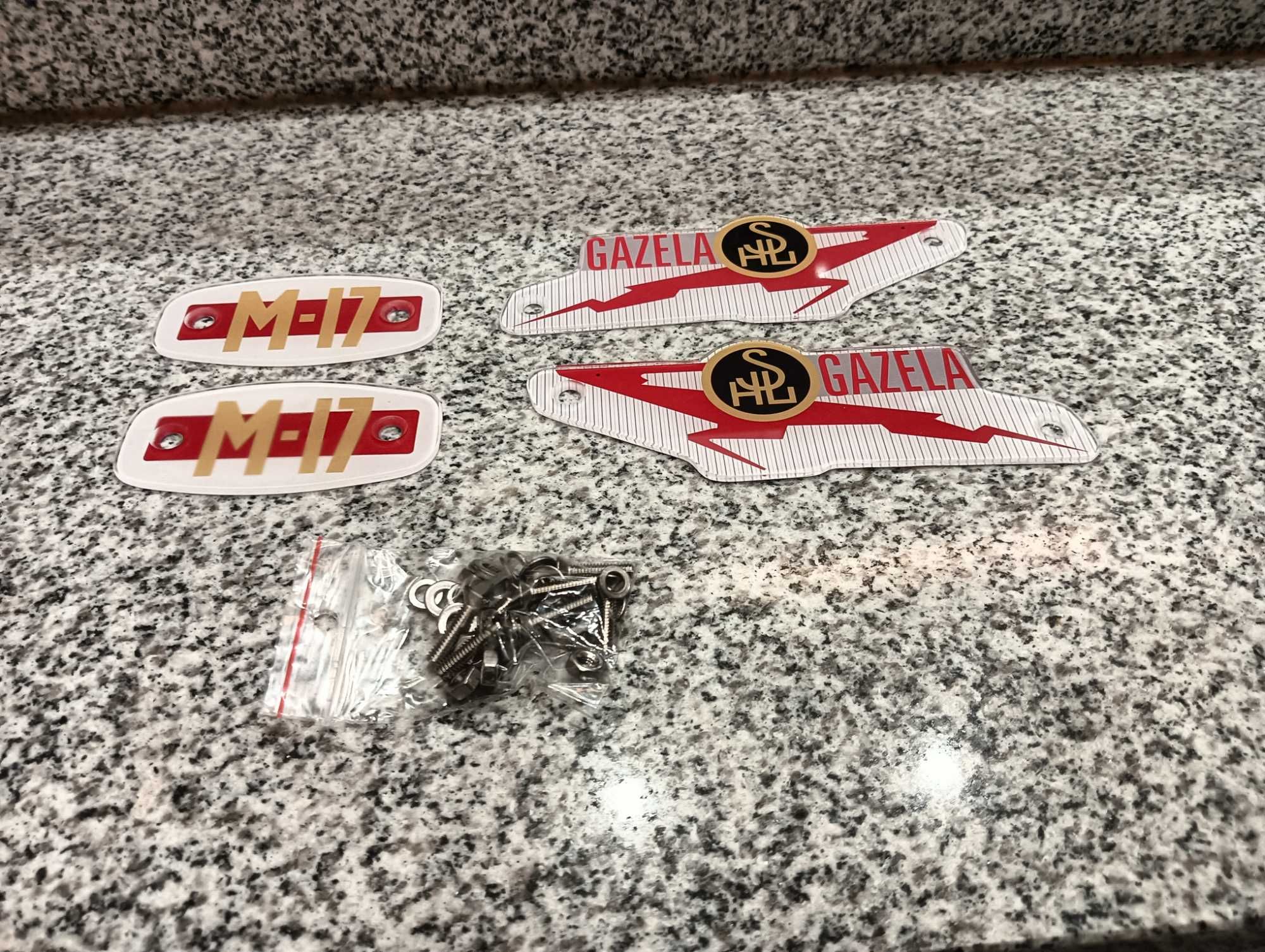 Komplet emblematów shl m17 gazela