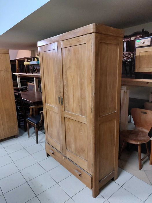Stara szafa dębowa PRL