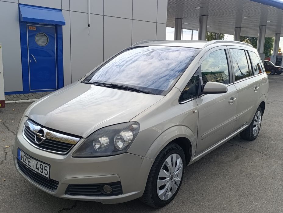 Opel Zafira 1.9TDI 7 мест минивэн продам или обмен