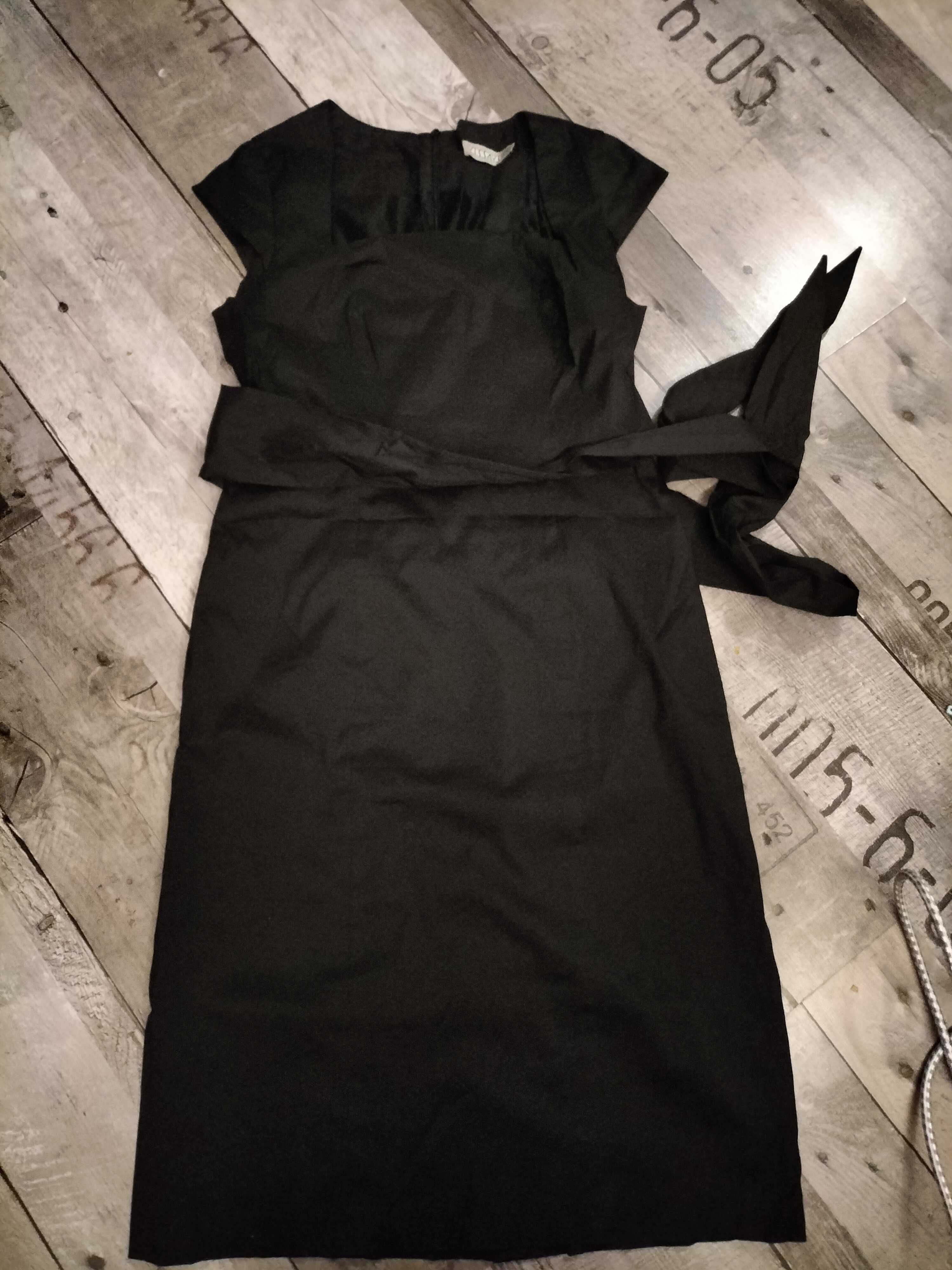 Sukienka czarna rozmiar 42