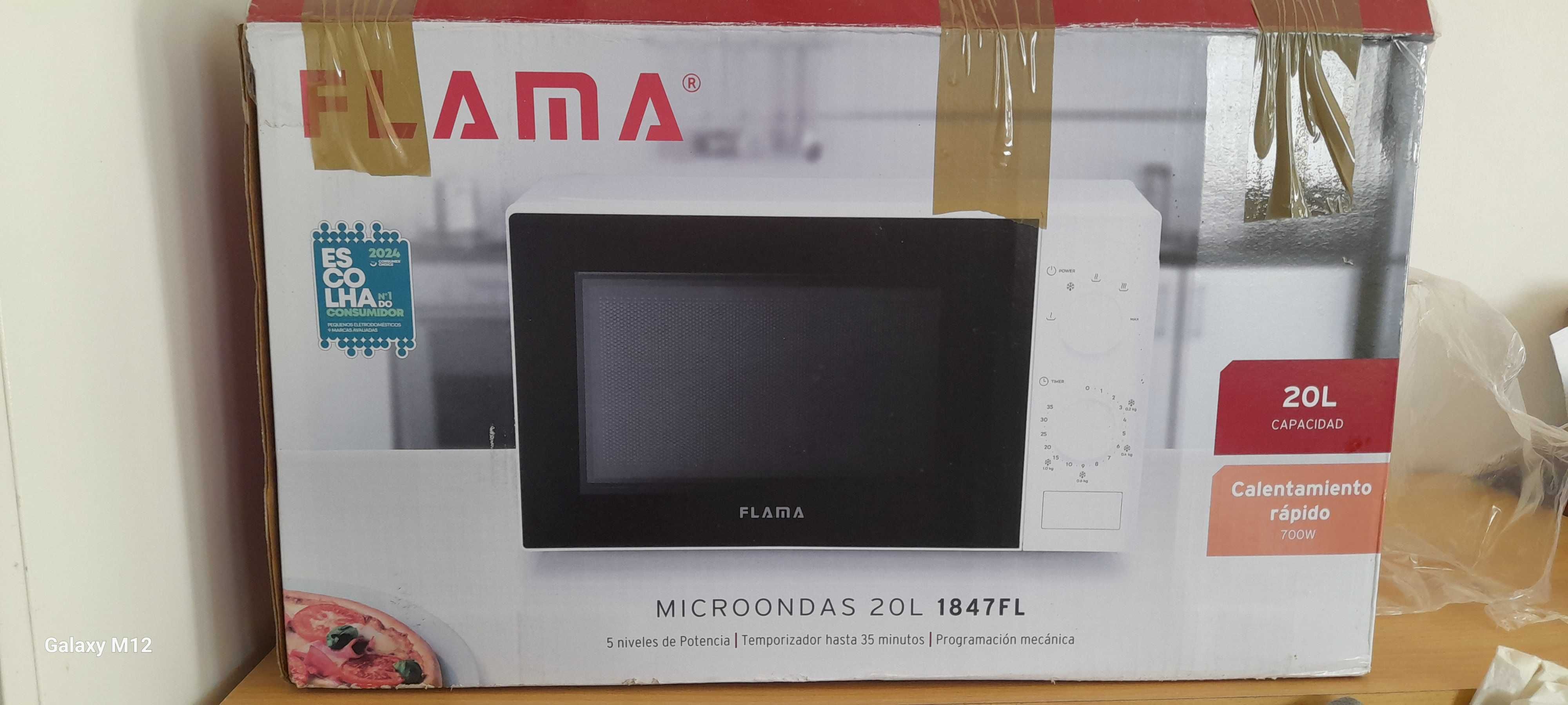 Vendo geladeira forno semi novo e maquina de lavar ropa todo semi novo