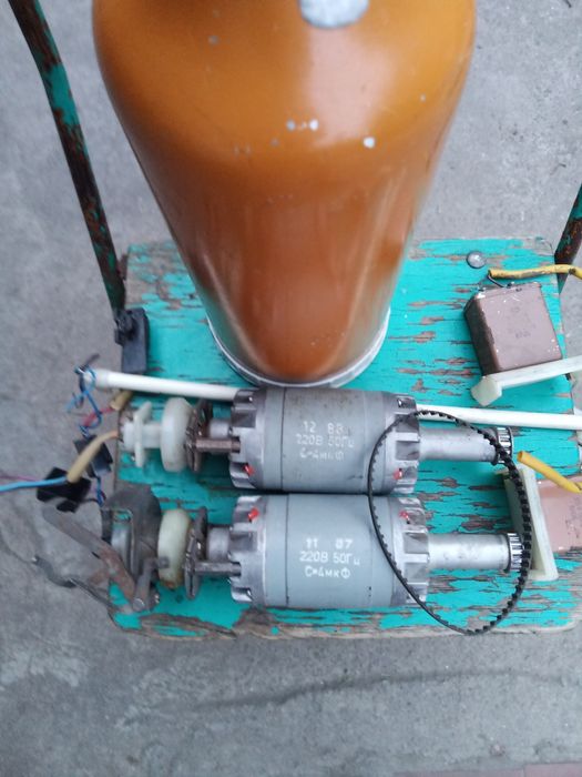 Продам электродвигателя