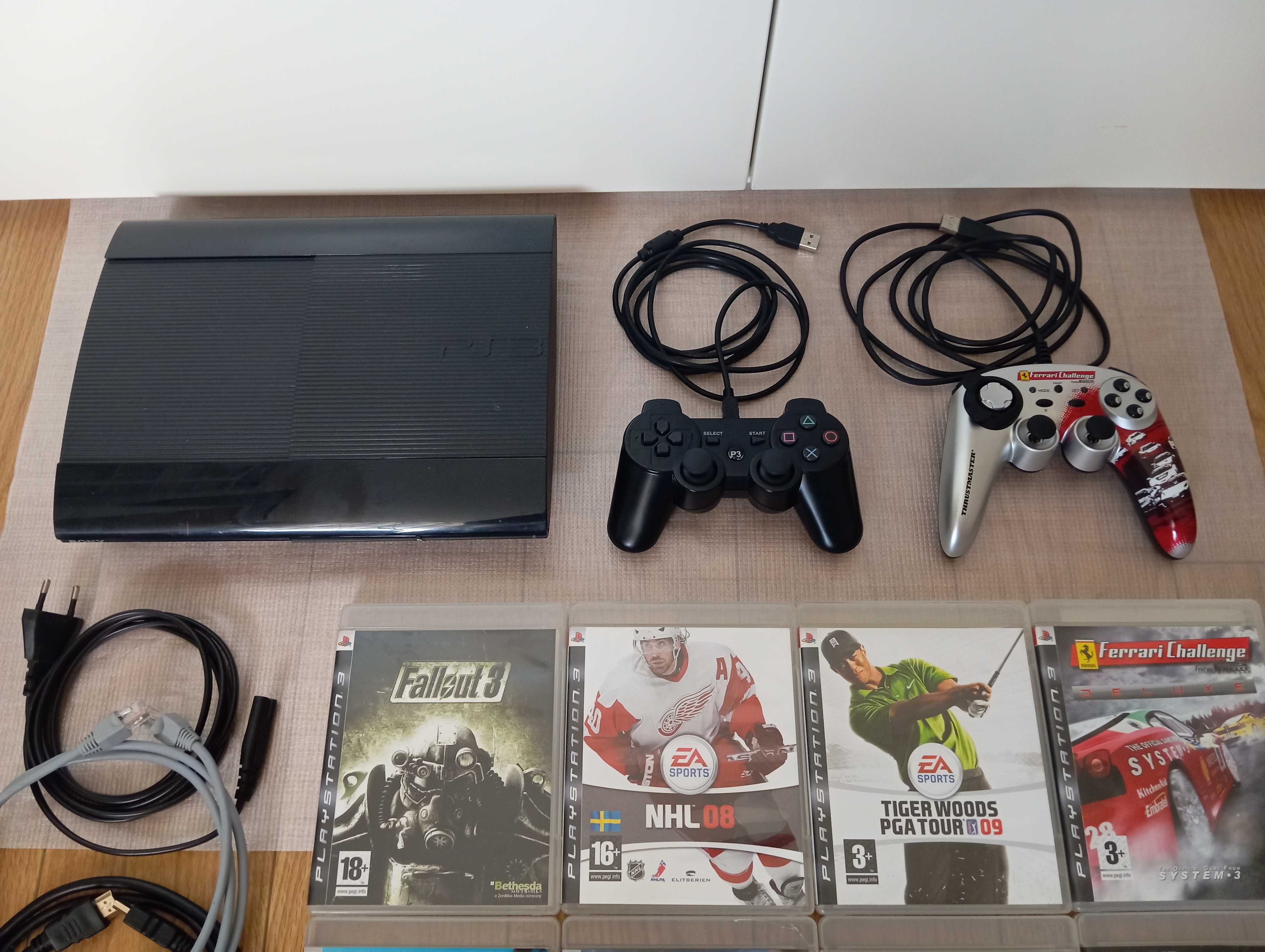 PS3 super slim PlayStation 3, volante e pedais, 2 comandos e 8 jogos